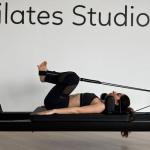 Pilates, który rzeźbi: 12 ćwiczeń na mocny, smukły brzuch